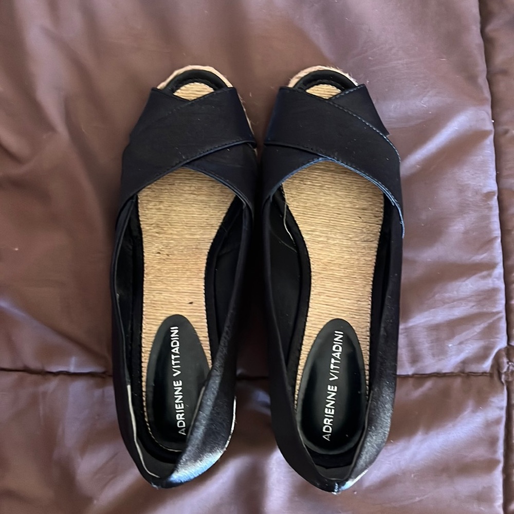 Adrienne Vittadini Black open toe wedges